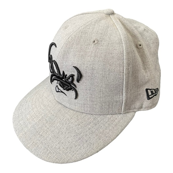 Men’s New Era NFL Browns Gray Size 7 Hat - Picture 3 of 6